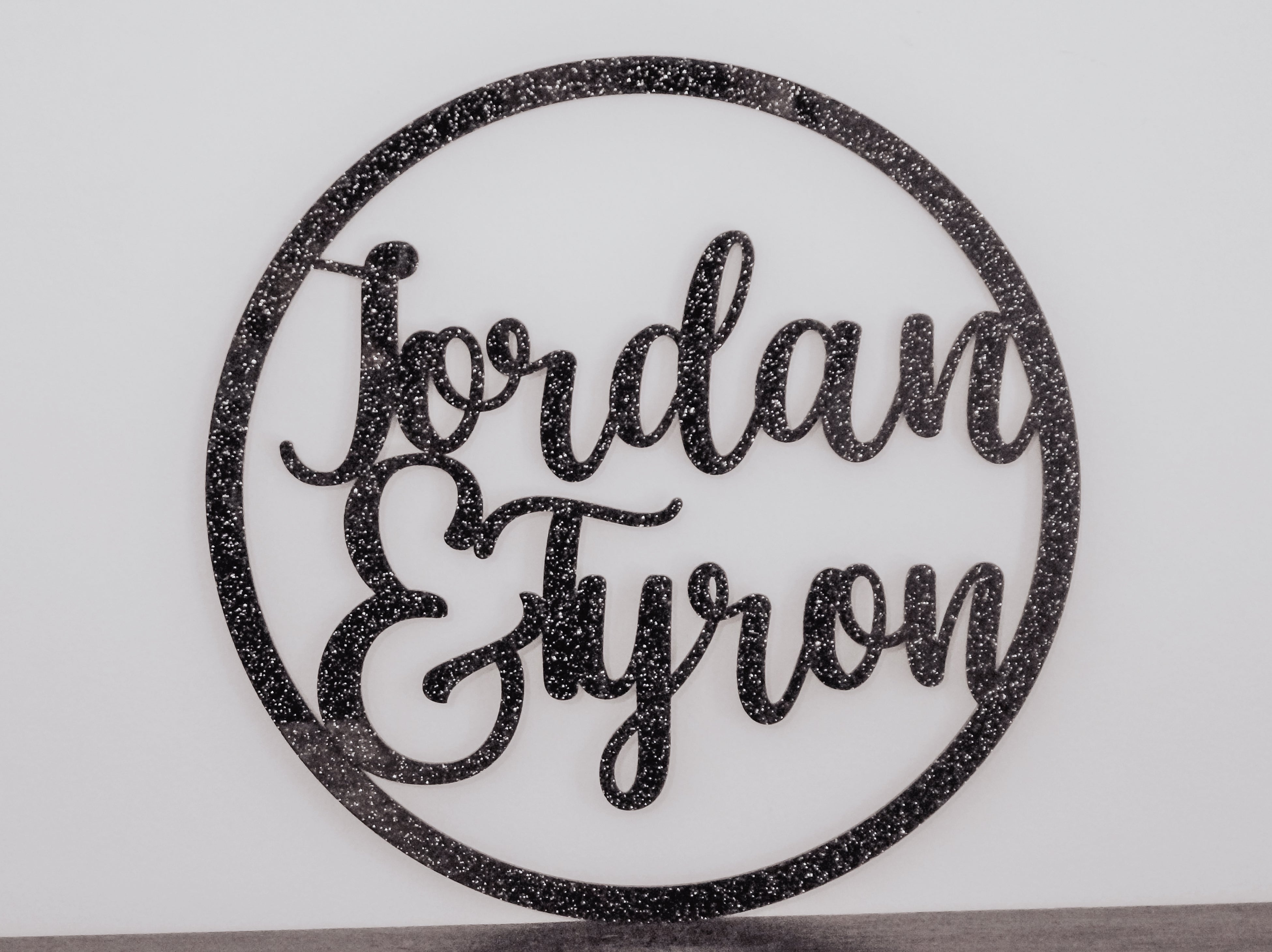 Circle Engagement/Wedding/Birthday Sign